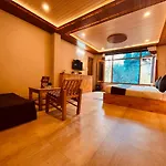 Sana Luxury Cottage, Manali