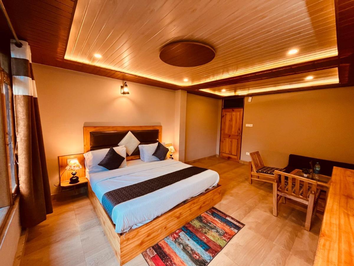 Sana Luxury Cottage, Manali (Himachal Pradesh)